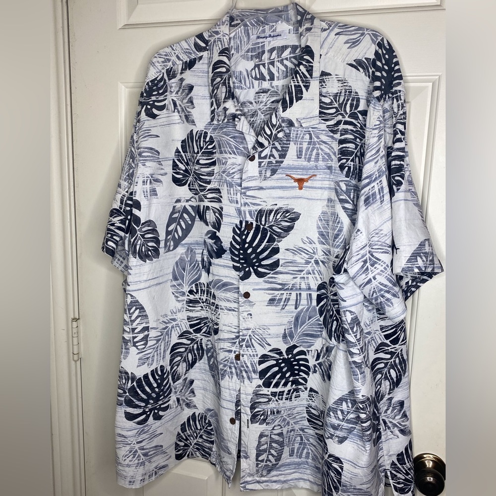 Tommy Bahama Hawaiian Shirt XXXL Like New, Original Owner — Smoke Free Home
